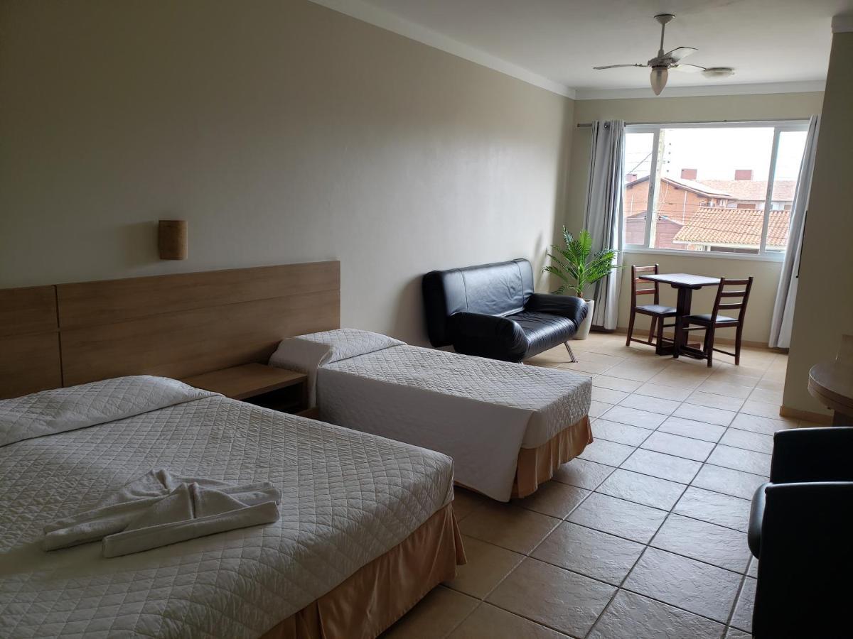De Rose Hotel 2*